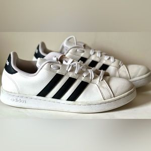 Adidas Men sneakers size 10